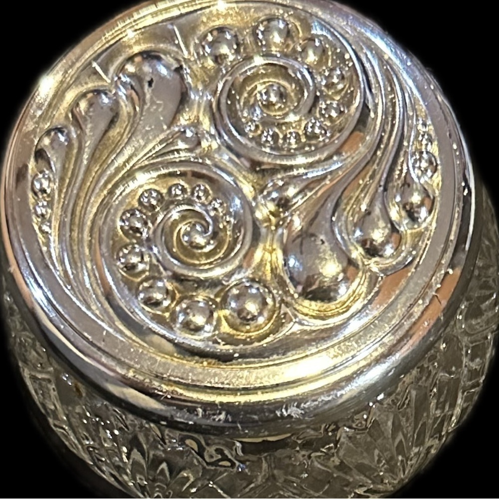 Avon Vintage Glass Jar with Silver Lid 5 oz